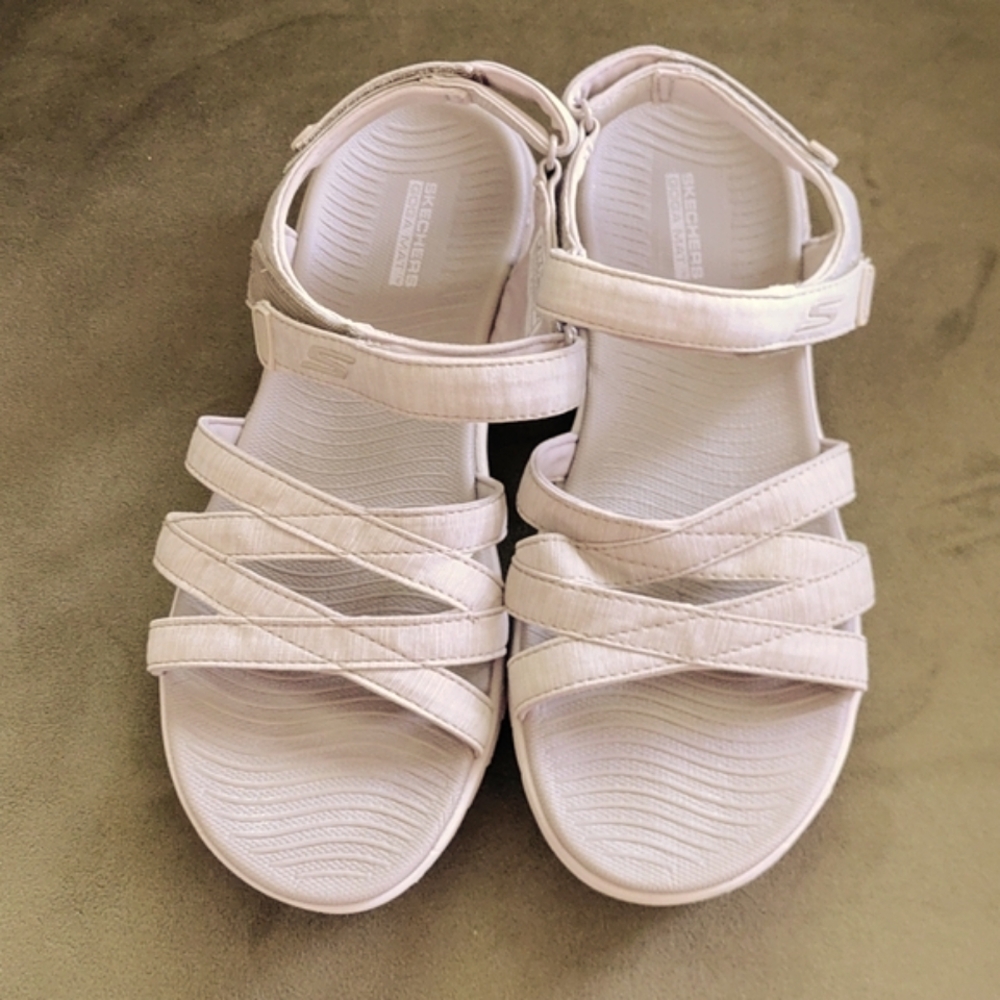Women's Size 8 Sketchers On the Go Strappy Taupe Sandals